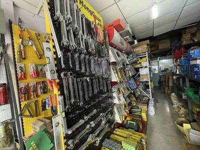 (轉讓) B16008一新華凌多年五金建材店誠意轉讓(無租金無轉讓費)